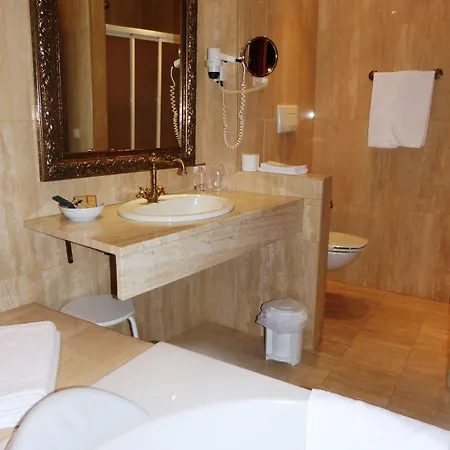 El Milano Real Hotel