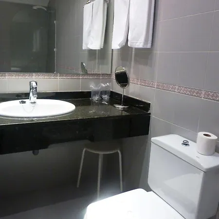 El Milano Real Hotel 3*