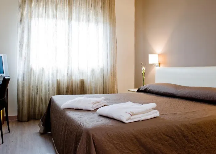 호텔 El Milano Real 요요스델에스피뇨