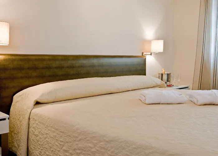 El Milano Real 3* 요요스델에스피뇨