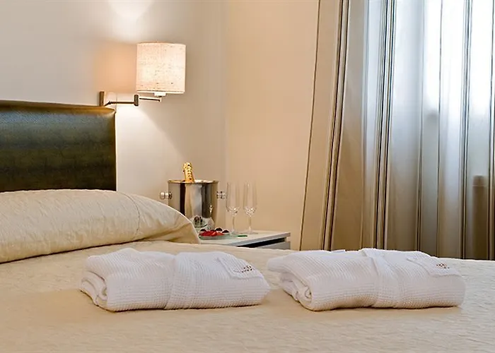 El Milano Real Hoyos del Espino