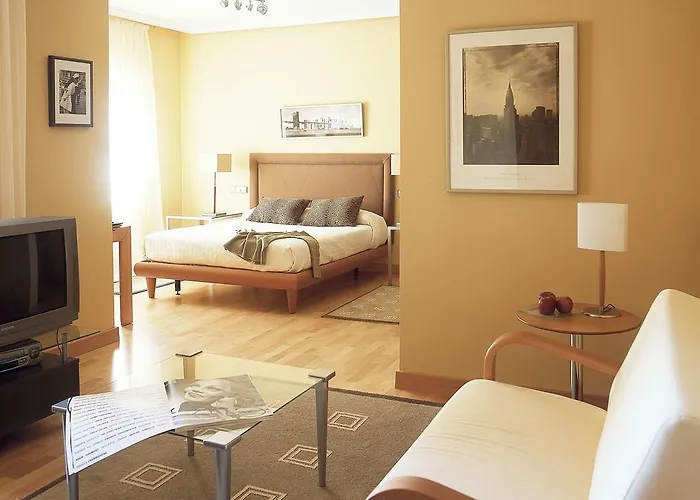 El Milano Real 3* Hoyos del Espino